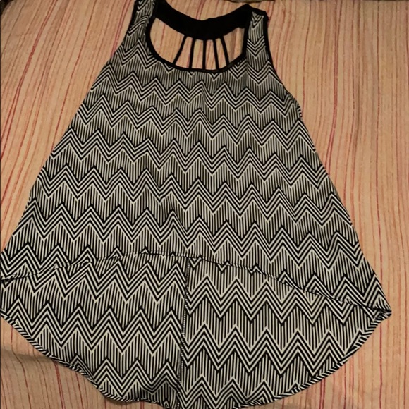 7 Summer sleeveless blouses - Picture 7 of 13